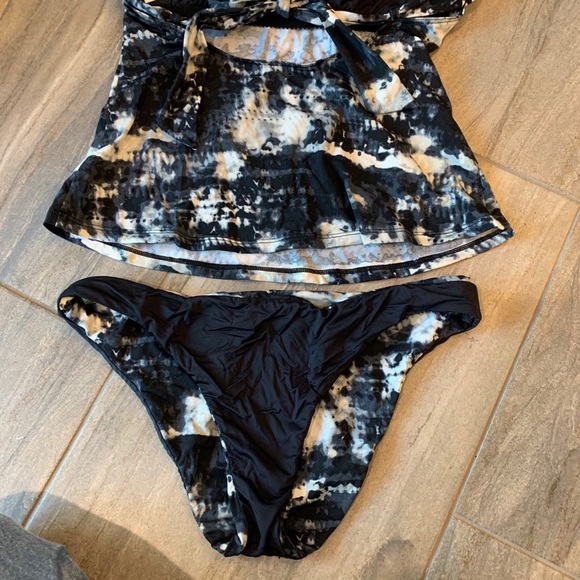 Takini swimsuit Black and White - Picture 6 of 8